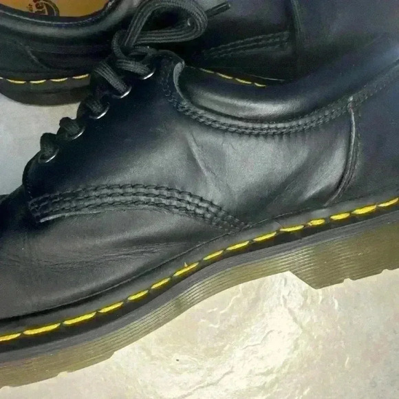Doc Dr. Martens Crazy Horse Black Leather M8/W9 - Picture 9 of 16
